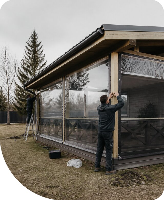 Изготовление и монтаж беседки с мягкими окнами в Сегеже под ключ